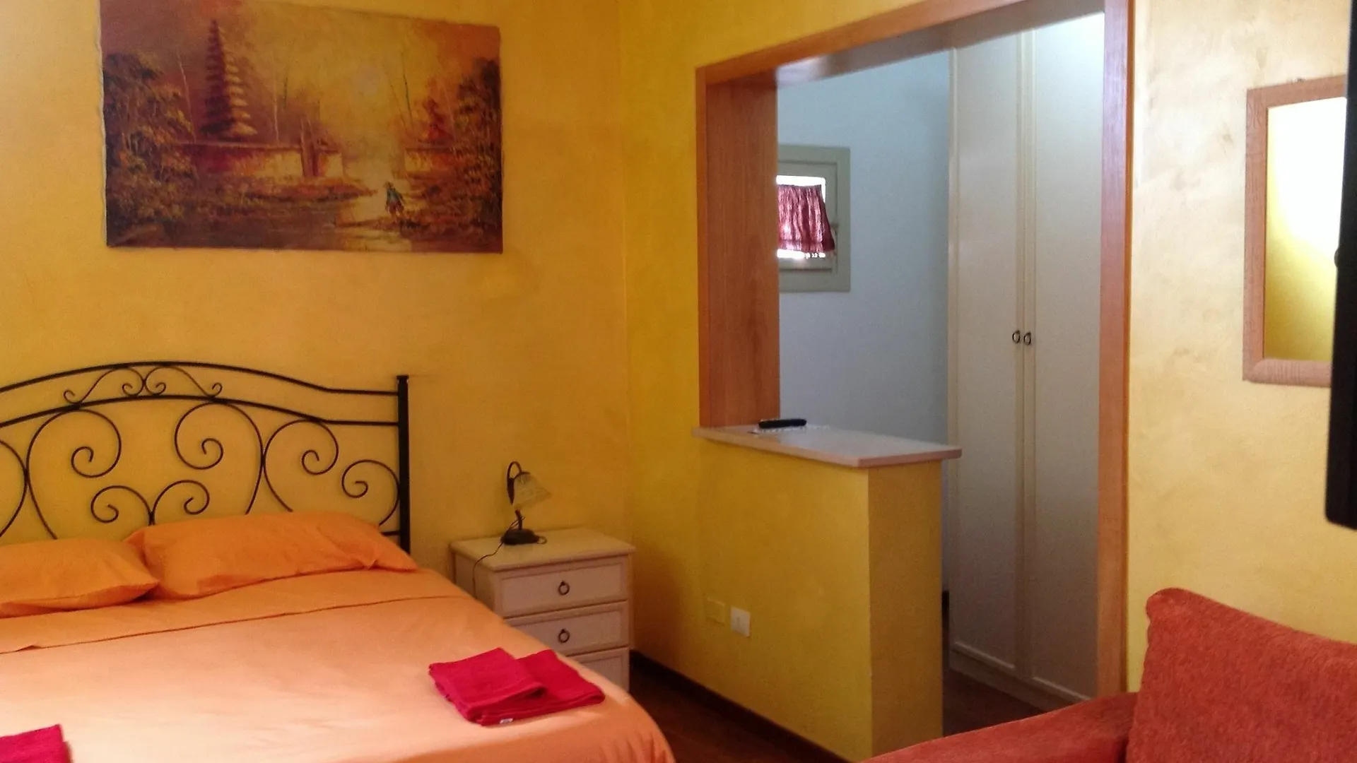 B&B La Corte Lecce contacts